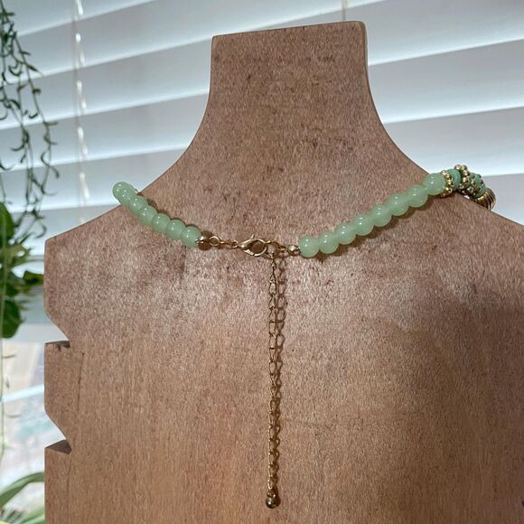 Vintage Mint Green and Gold Single Strand Beaded Necklace with Chain Extension - Picture 3 of 5